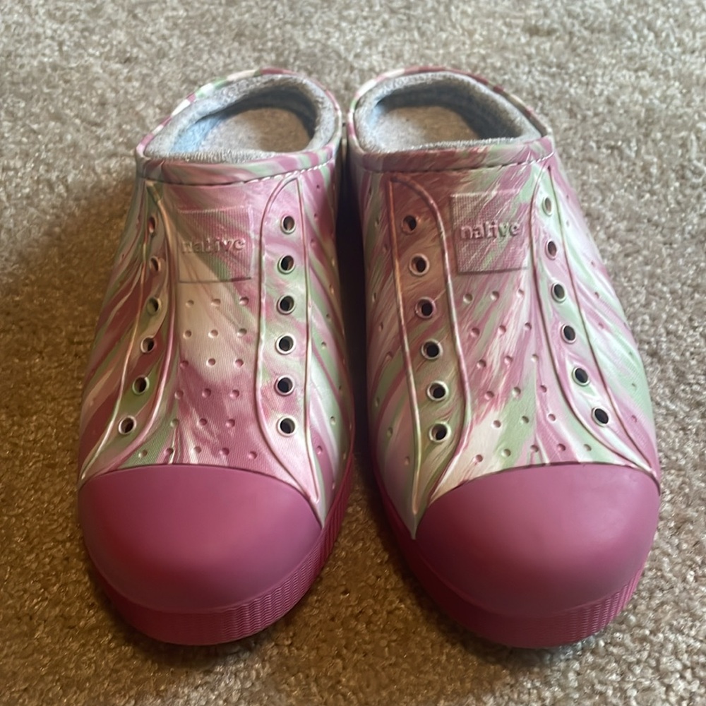 Euc Native Slides - image 1